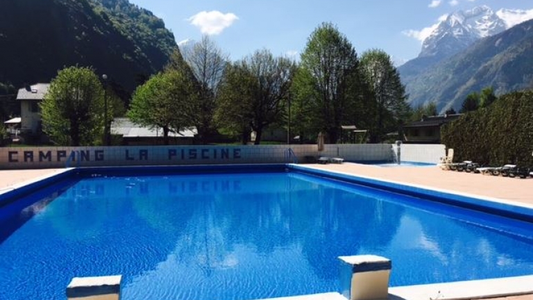 Camping de la Piscine Bourg d'Oisans Piscine