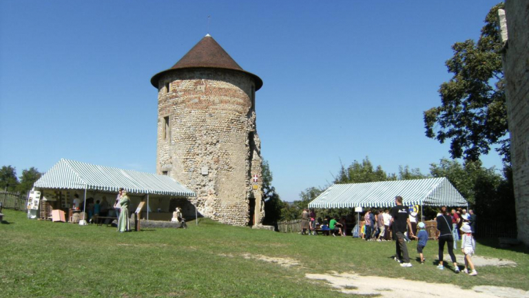 Chteau de Bocsozel - fte mdivale pour les Journes Europenes du Patrimoine