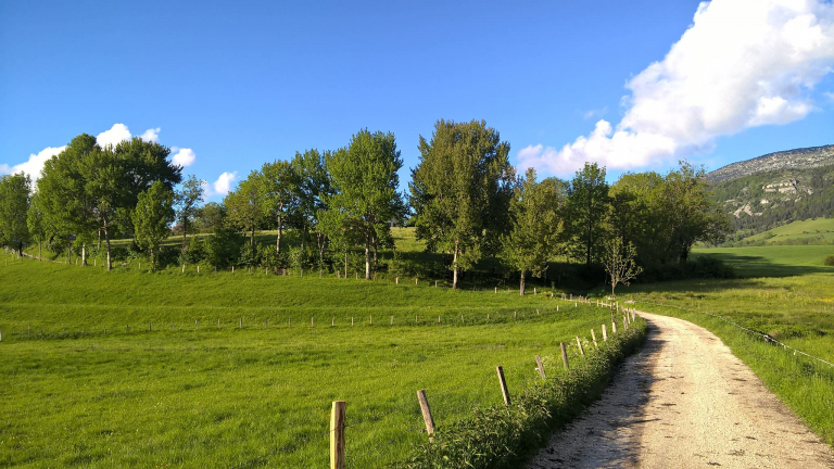 Vue en arrivant au hameau des Poulats