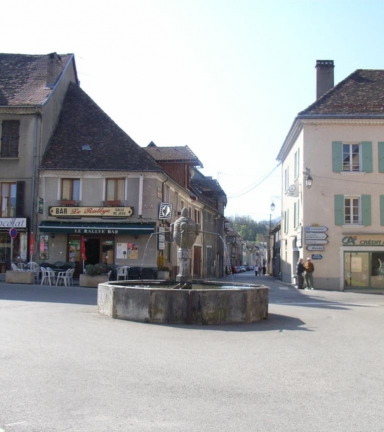 Centre du village de Mens