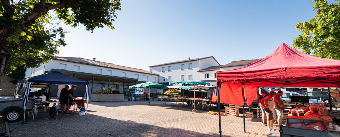 Marché de Nivolas-Vermelle