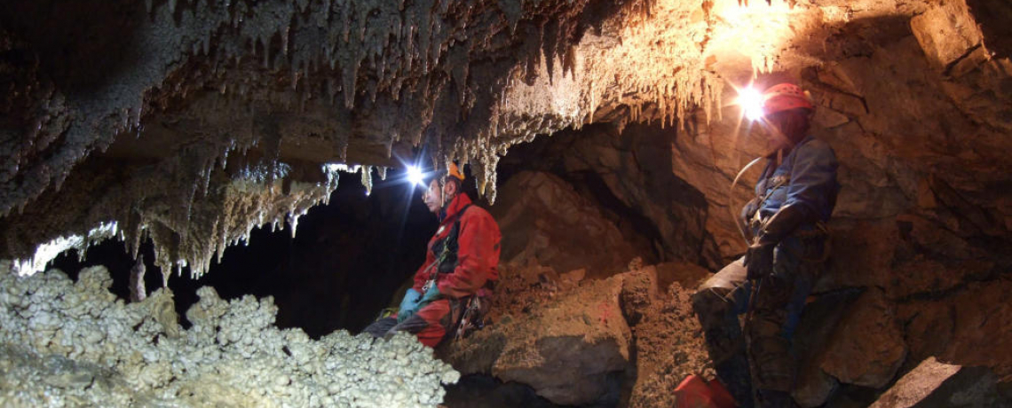 Spéléologie : Traversée de la Dent de Crolles