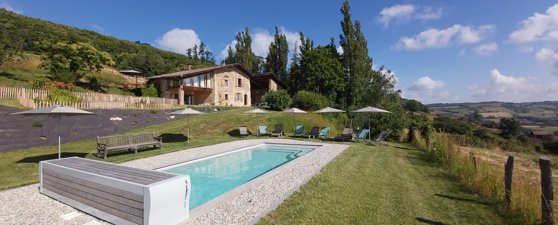 Piscine chauffe et scurise par volet roulant lectrique