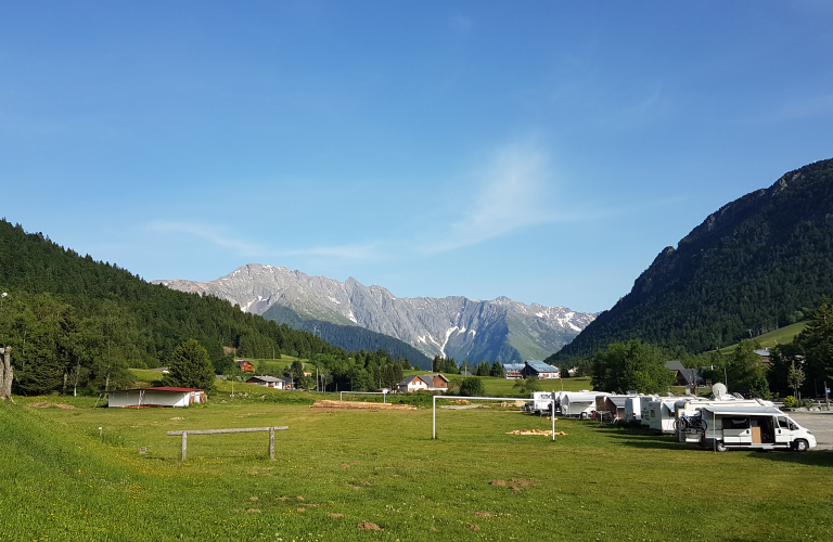 Aire de bivouac camping-car de l&#039;Alpe du Grand Serre