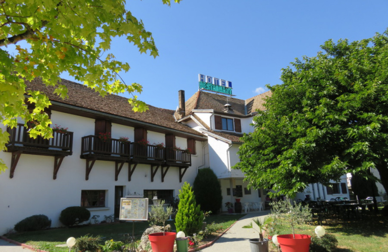 Hôtel Restaurant Le Traîneau