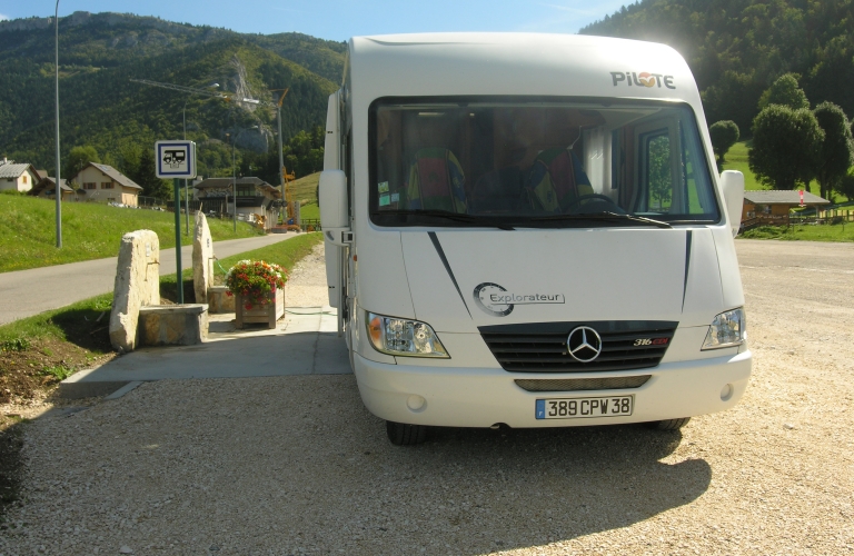 Aire de service de Camping Car de l&#039;Aigle