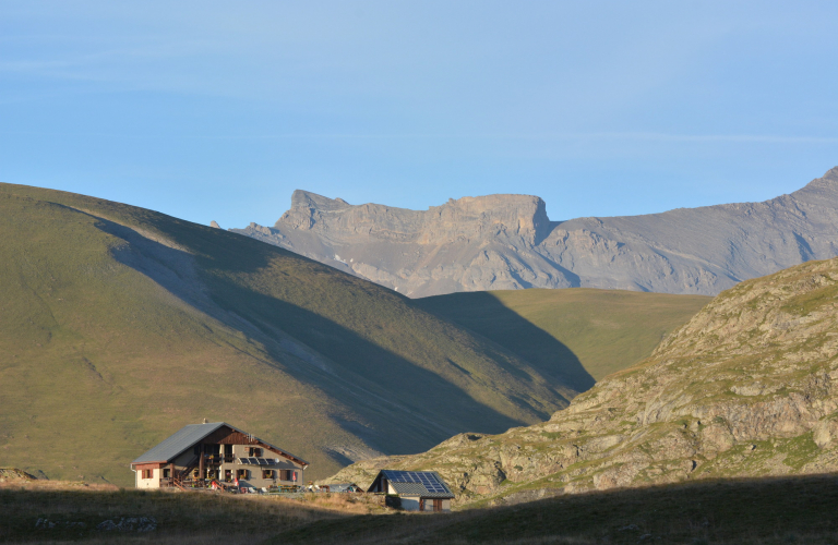 En arrivant de Mizon avec vue sur la Savoie