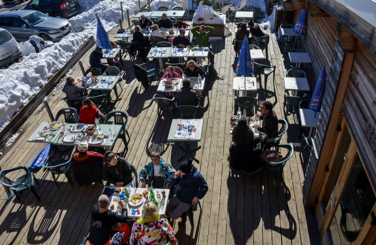 Photo restaurant la Brangre - Vue Terrasse