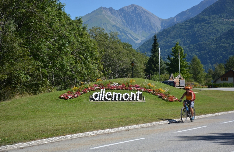 Entre du village d'Allemont