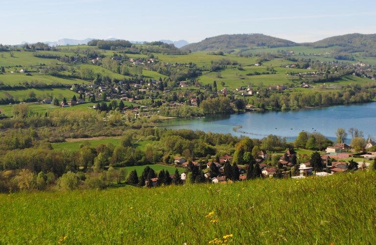 Paladru vue lac vers les 3 croix