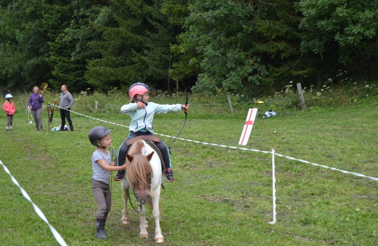 Activités équestres ludiques à la Ferme Equestre des 4 chemins