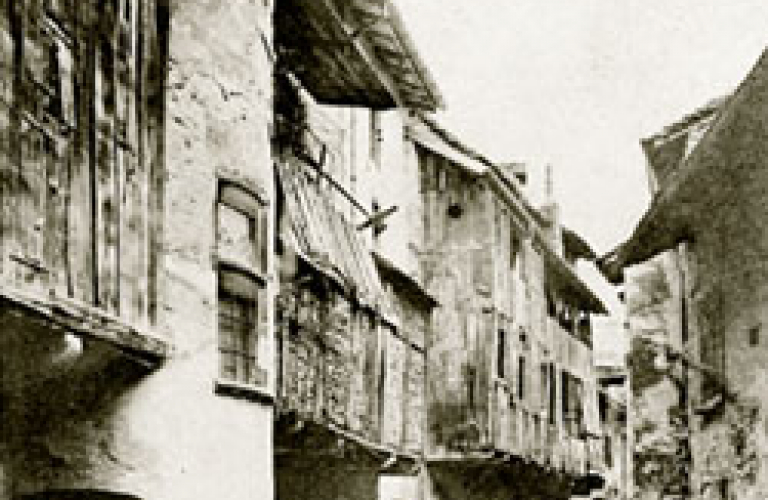 Vue ancienne de la rue des Adobeurs