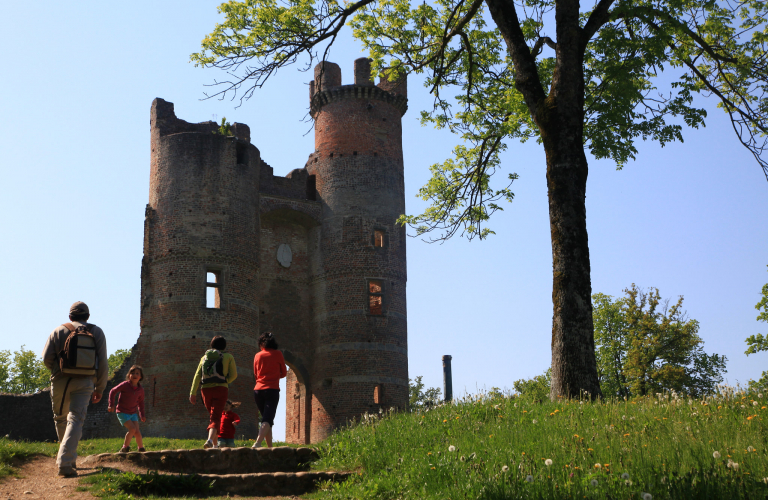 De soieries en châteaux