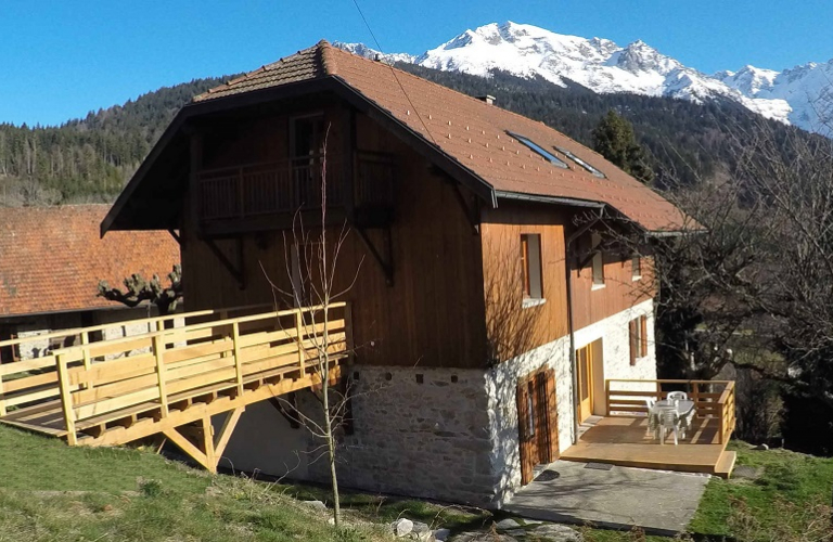 vue maison avec la passerelle