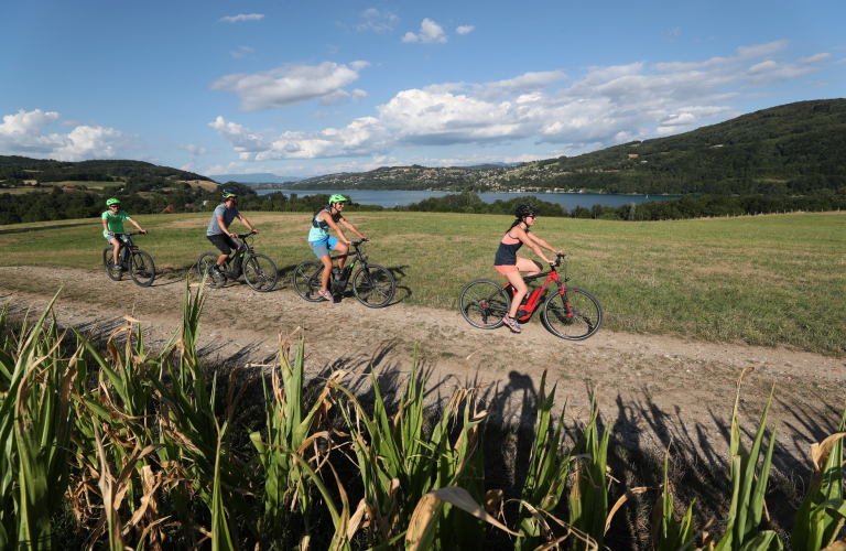 VTT vue lac de Paladru