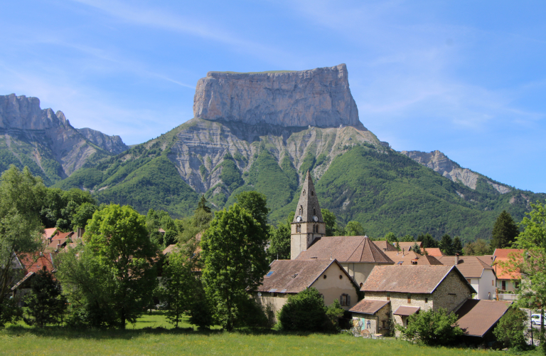 Chichilianne et le Mont-Aiguille