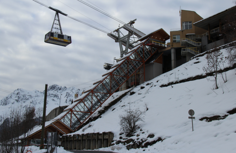 Ascenseur incliné