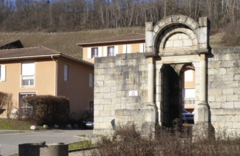 Eglise Inachevée