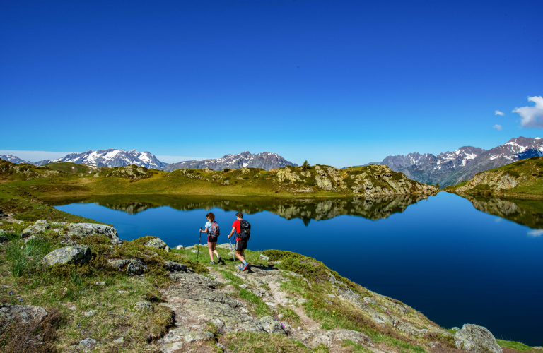 Randonneurs au lac Noir