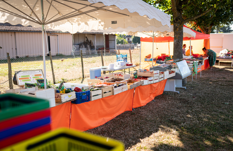 Marché de Maubec