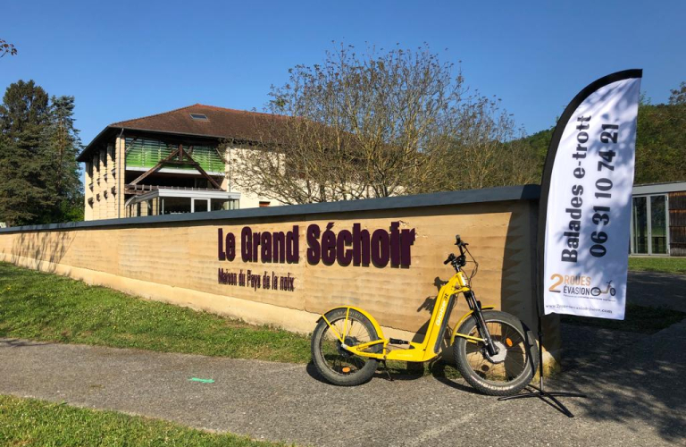 Balade à trottinette électrique tout terrain autour du Grand Séchoir