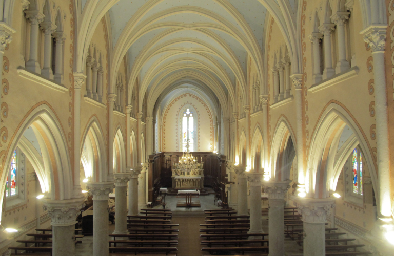Eglise de Corbelin, Balcons du Dauphin