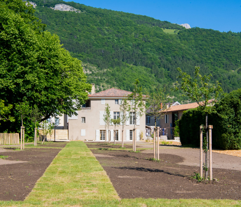 Le Muse Champollion vu depuis le parc