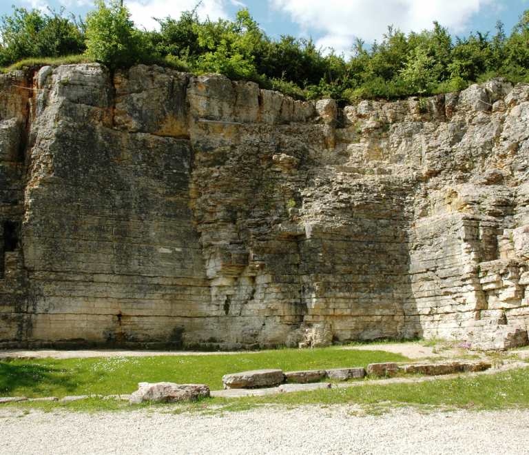 Mur escalade Creys-Mpieu - OTSI Morestel