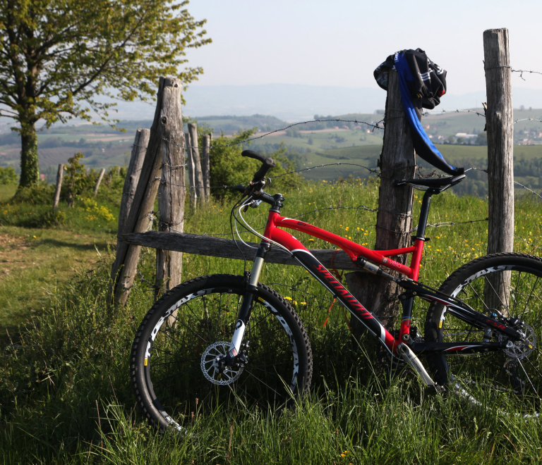 VTT dans les Chambaran