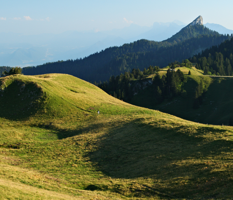 La Pina depuis les alpages du Charmant Som