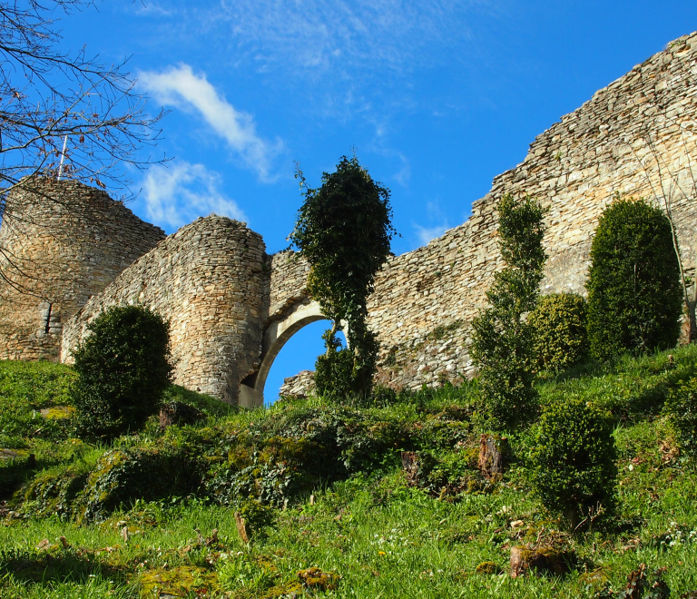 Fortifications de la colline St-Hippolyte