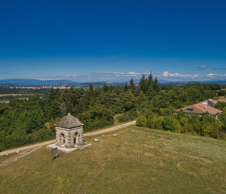 Randonnée pédestre Tour de Villefontaine